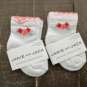 JANIE AND JACK NWT Floral Socks Set Of 2‎ 0-3 Months Gripper Bottoms